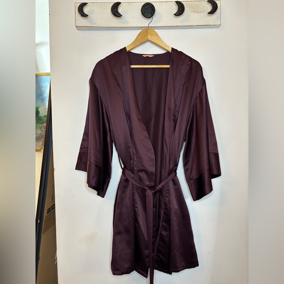 ThirdLove Deep Plum Kimono Style Satin Robe Short Length - Picture 6 of 6